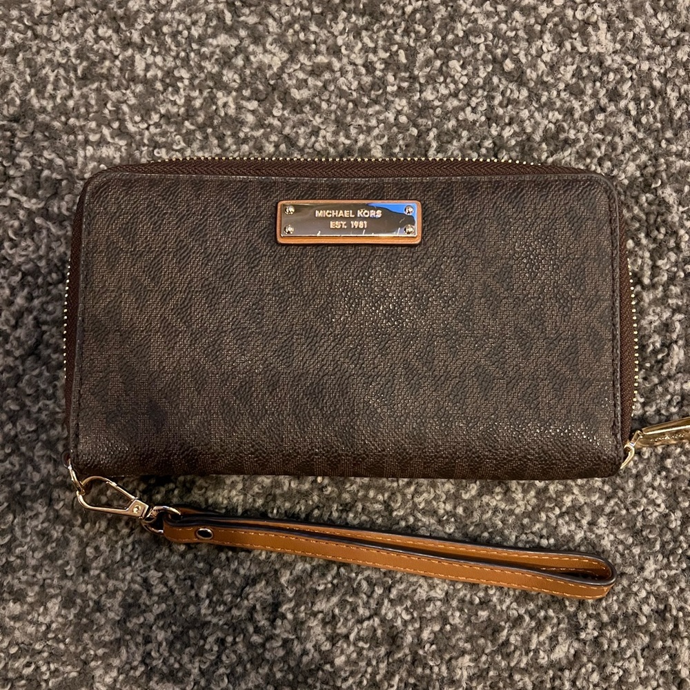 Michael Kors Dark Brown Wristlet